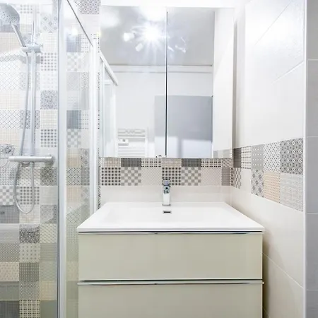 Golf & Ponant Grand 70m2 Wifi, Clim Box Velos, Terrasse, Calme Apartamento