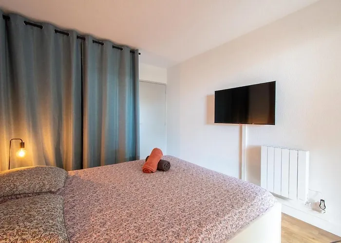 Golf & Ponant Grand 70m2 Wifi, Clim Box Velos, Terrasse, Calme Lejlighed *